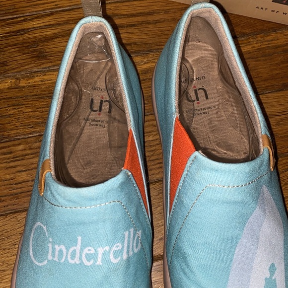 Women’s Uin Cinderella Walking Shoe - Picture 5 of 8